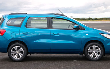 Chevrolet spin 2023 02