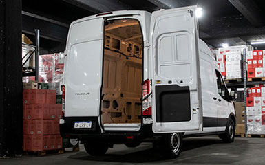 Ford transit 2023 04